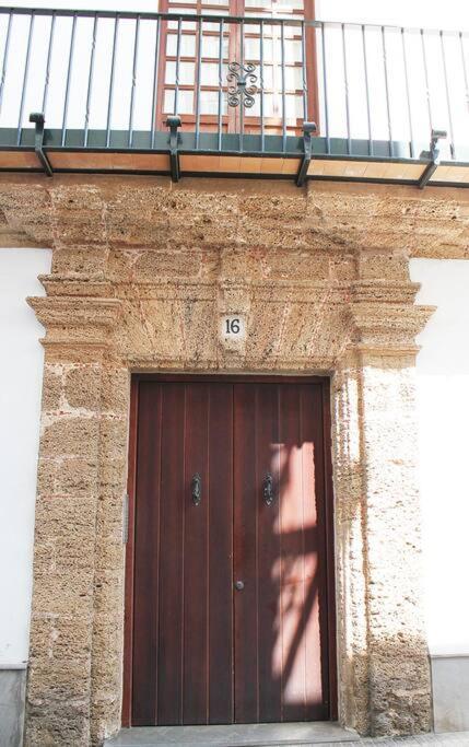 Fancy Apartment In A Historic House, Chiclana City Center By C. Dreams Chiclana de la Frontera Eksteriør billede