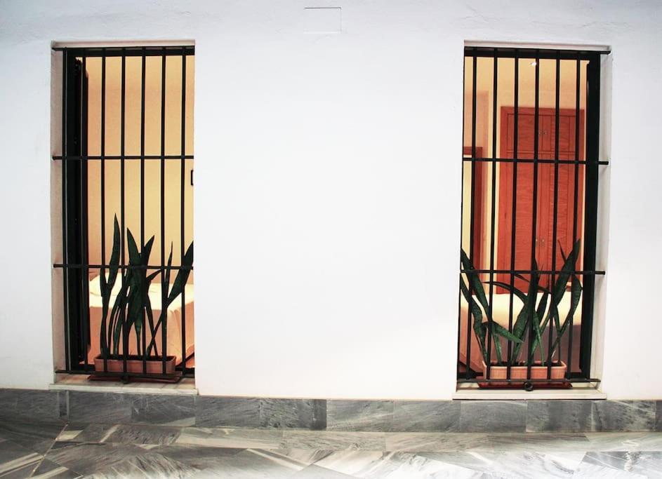 Fancy Apartment In A Historic House, Chiclana City Center By C. Dreams Chiclana de la Frontera Eksteriør billede